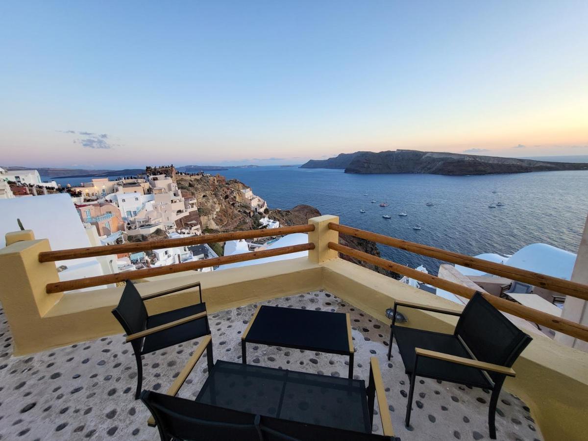 Villa Ariadni Cave Houses In Oia Exterior photo