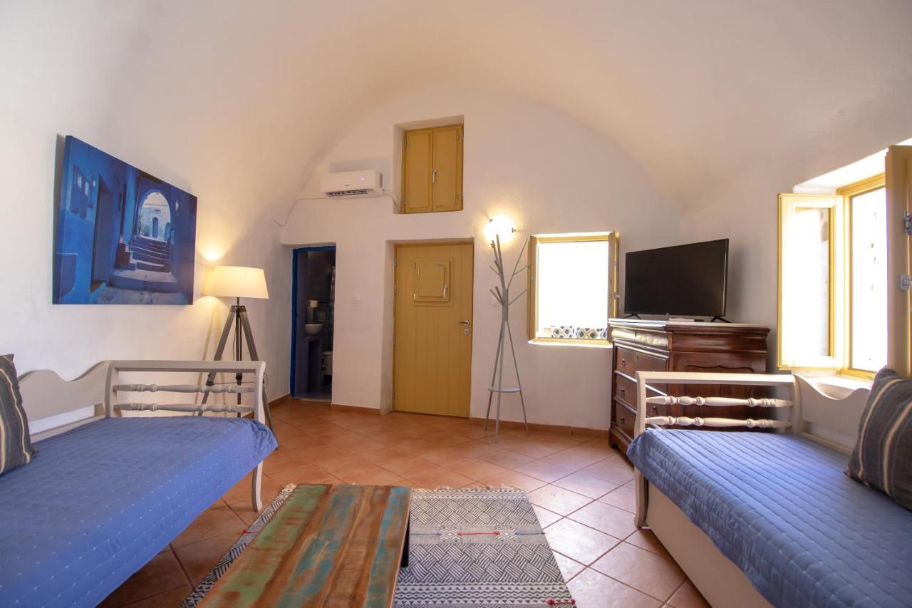 Villa Ariadni Cave Houses In Oia Exterior photo